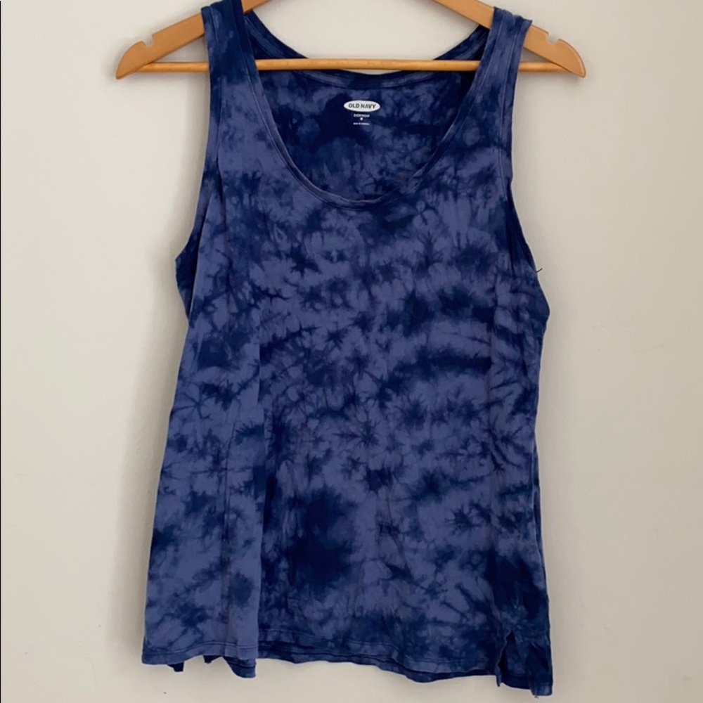 Sleeveless shirt